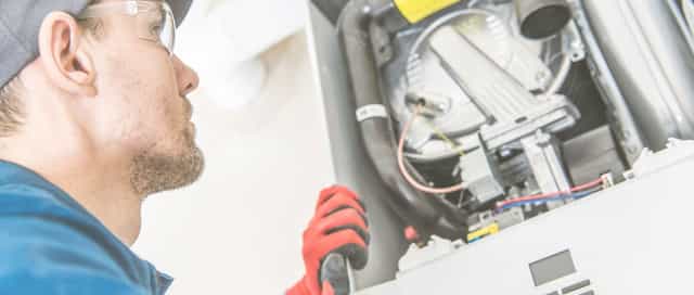 Kontrolle einer Gasanlage von Steinkühler in Leverkusen.