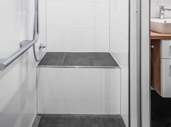 Sitzdusche (barrierefrei) von Steinkühler aus Leverkusen